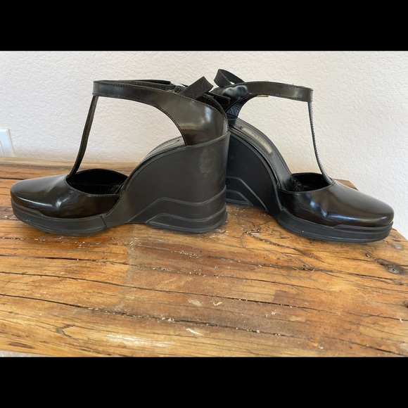 Prada T strap platform Mary Janes - Picture 3 of 8